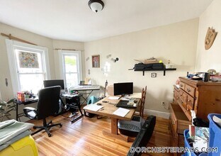 26 Taft St in Boston, MA - Building Photo - Building Photo