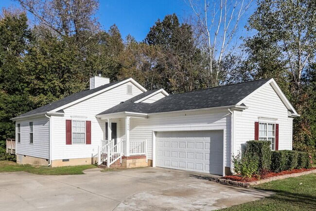property at 11926 Stewarts Crossing Dr