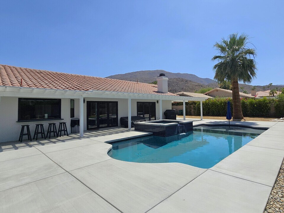 72278 Barbara Dr in Rancho Mirage, CA - Building Photo