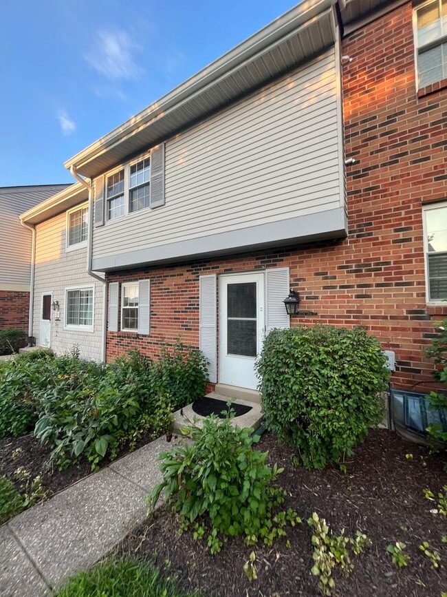 7525 Queen Ann Ct in West Chester Township, OH - Building Photo - Building Photo