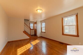 5615 Queens Chapel Rd in Hyattsville, MD - Building Photo - Building Photo