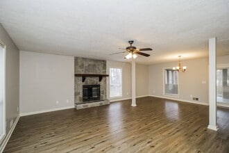 48 Bethany Ct in Dallas, GA - Foto de edificio - Building Photo