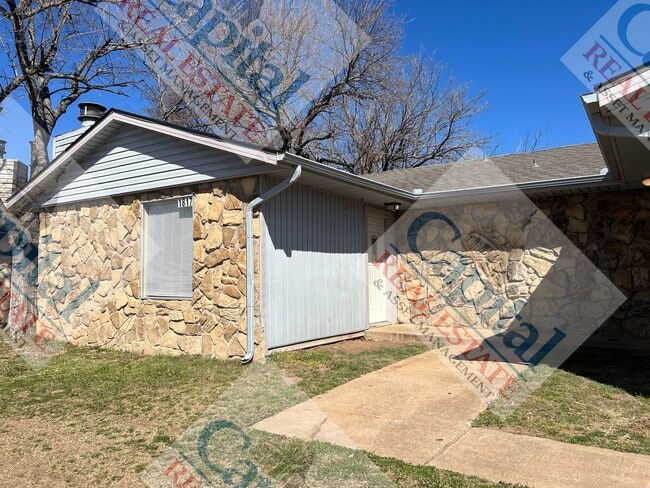 1817 Beaumont Dr in Norman, OK - Building Photo - Building Photo