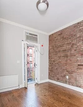 47 1/2 E 1st St in New York, NY - Building Photo - Building Photo