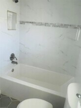 8220 Sunrise Lakes Blvd, Unit 306 in Sunrise, FL - Building Photo - Building Photo