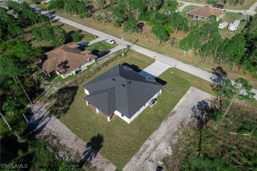 926-926 Countess Ave in Lehigh Acres, FL - Building Photo