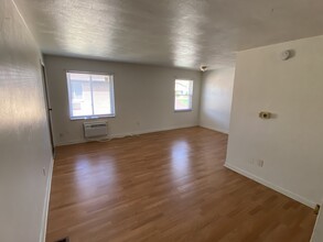 2017-2019 Malvern Ave in Dayton, OH - Building Photo - Interior Photo