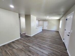 1563 Langston Dr in Newman, CA - Building Photo - Building Photo