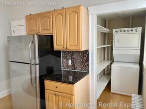 12 Silvey Pl, Unit 1 in Somerville, MA - Building Photo - Building Photo