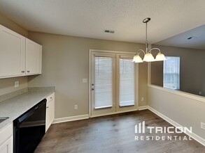 1032 Crowders Woods Dr in Gastonia, NC - Building Photo - Building Photo