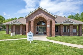 Creekside at Bellemeade in High Point, NC - Building Photo - Building Photo