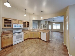 3002 N 130th Ave in Avondale, AZ - Building Photo - Building Photo