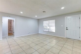 1417 NE 38th St in Ocala, FL - Building Photo - Building Photo