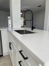 7617 Tamarind Ave in Tampa, FL - Building Photo - Building Photo