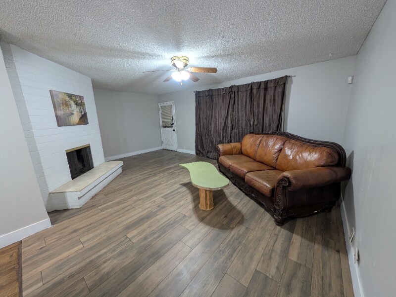 1311 W Elna Rae St in Tempe, AZ - Building Photo
