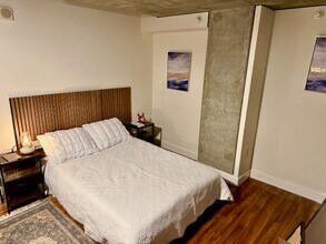 801 Ash St, Unit 101 in San Diego, CA - Foto de edificio - Building Photo