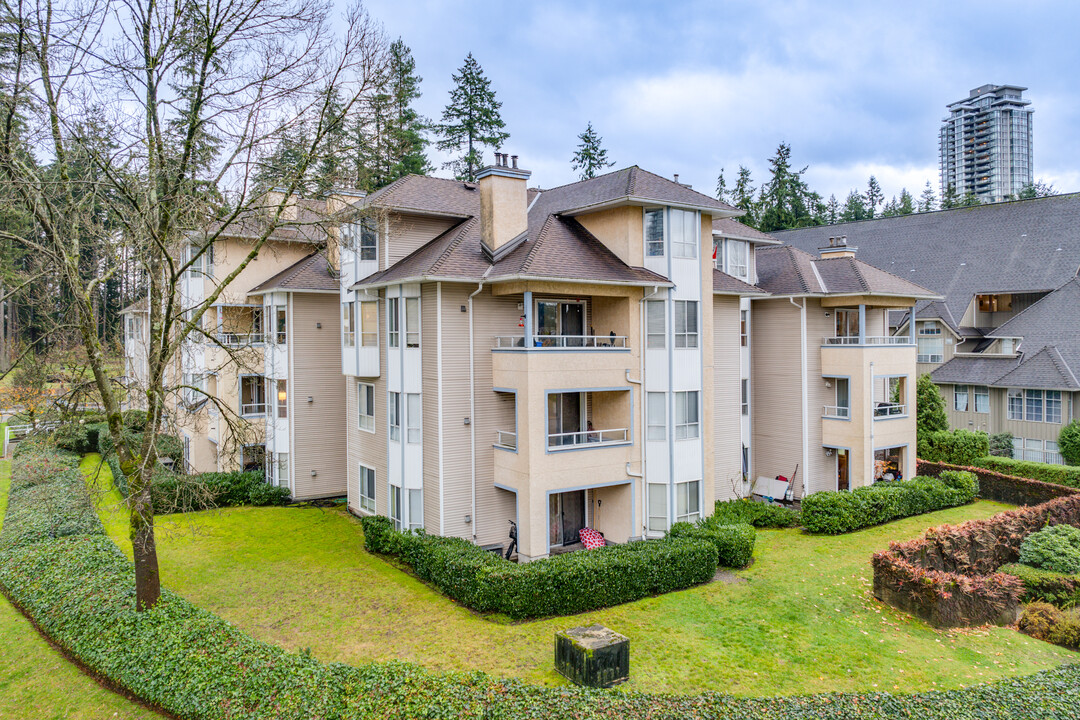 Park Manor in Coquitlam, BC - Building Photo