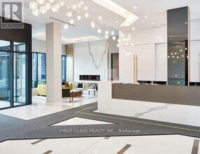 15 Watergarden Dr in Mississauga, ON - Building Photo - Building Photo