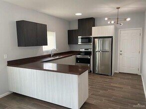 3400 Frio Ave-Unit -2 in McAllen, TX - Building Photo - Building Photo