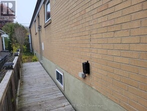 256 Sylvan Ave in Toronto, ON - Building Photo - Building Photo