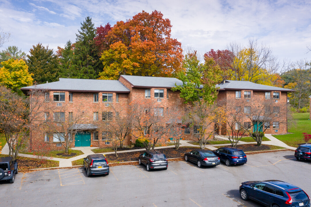 Westview Terrace Apartments in Ithaca, NY - Foto de edificio