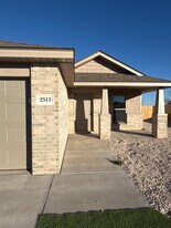 2513 Kenwood Ave in Lubbock, TX - Building Photo