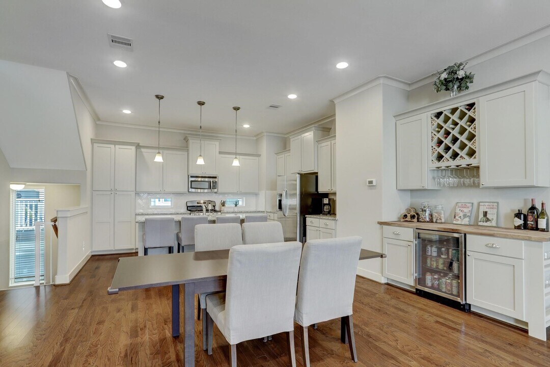 1241 Nelson Falls Ln in Houston, TX - Building Photo