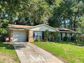 113 Vanderbilt Dr in Mobile, AL - Building Photo - Building Photo