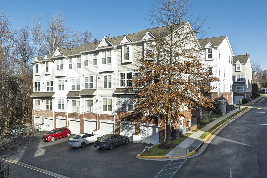 Courts At Wescott Ridge Condominiums in Fairfax, VA - Building Photo