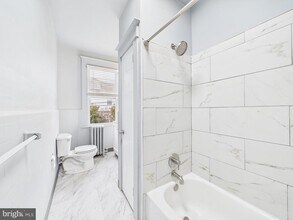 246 S Fairview Ave in Upper Darby Township, PA - Building Photo - Building Photo