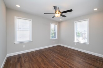 1 W Barney St in Baltimore, MD - Building Photo - Building Photo