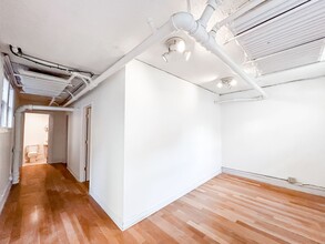 3611 Bryant Ave S in Minneapolis, MN - Building Photo - Interior Photo