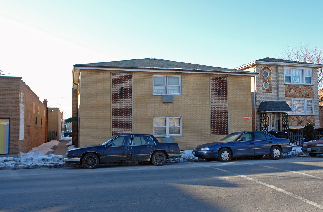 5927-5929 W 63rd St in Chicago, IL - Building Photo