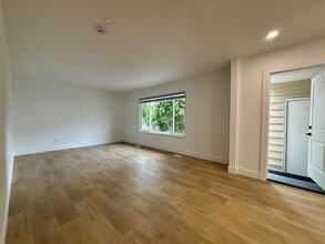 5232-201A 201A St in Langley, BC - Building Photo - Building Photo