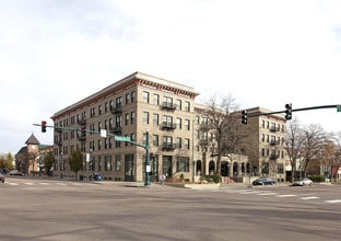 Acacia Park Apartments in Colorado Springs, CO - Building Photo - Building Photo