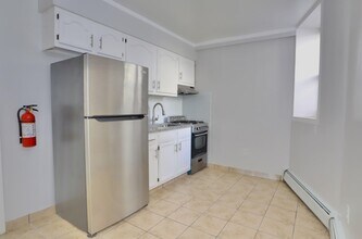 4901 Murphy Pl-Unit -2 in West New York, NJ - Building Photo - Building Photo