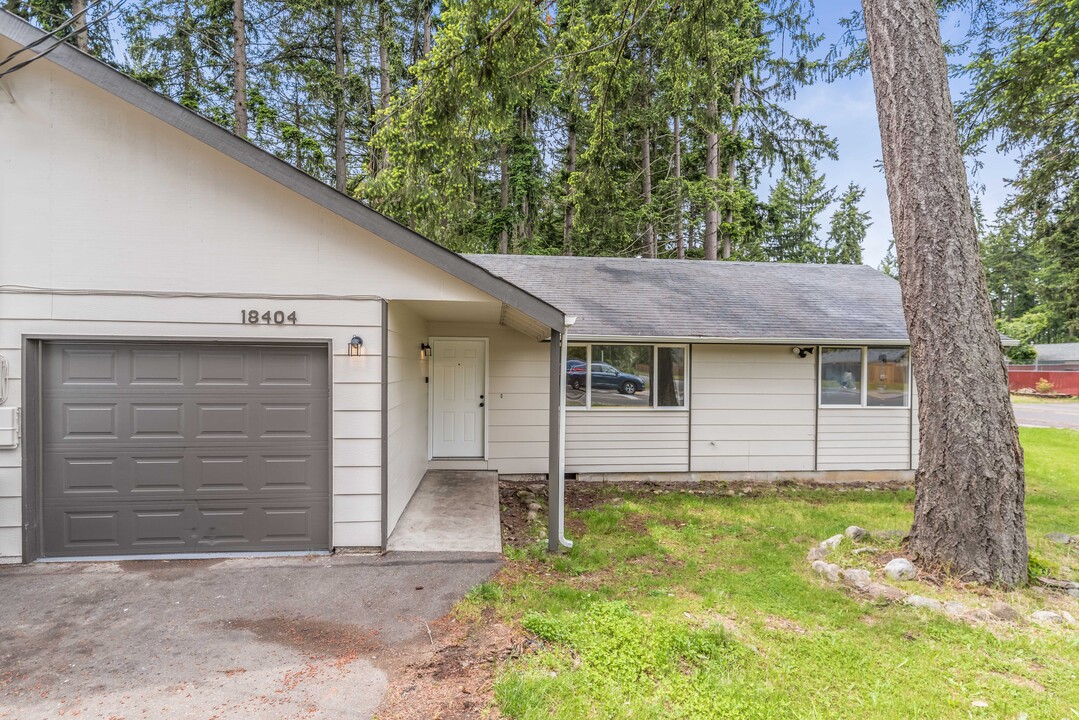 18404 78th Ave E in Puyallup, WA - Building Photo