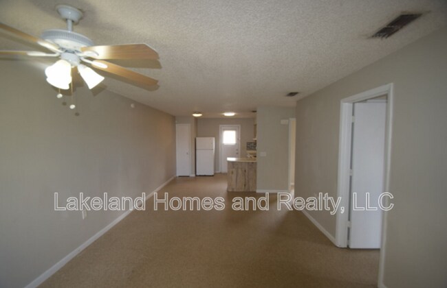 115 Leelon Rd in Lakeland, FL - Building Photo - Building Photo