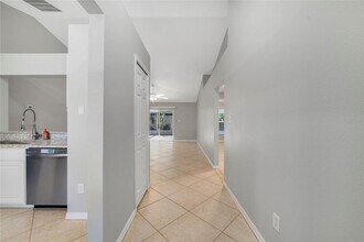 14048 St Leo Ct in Orlando, FL - Building Photo - Building Photo