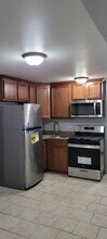 2416 S Sawyer Ave-Unit -REAR in Chicago, IL - Building Photo - Building Photo