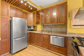 38 Woodward St in Boston, MA - Building Photo - Building Photo