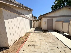 11104 Poblado Rd in San Diego, CA - Building Photo - Building Photo