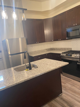 2116 Mt Royal Terrace-Unit -1st Floor in Baltimore, MD - Building Photo - Building Photo