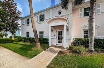 213 Sea Horse Dr SE in St. Petersburg, FL - Building Photo - Building Photo