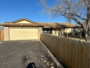 25 E Janere Ct in Spanish Springs, NV - Building Photo - Building Photo