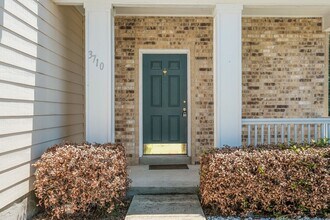 3710 Green Breeze in San Antonio, TX - Building Photo - Building Photo