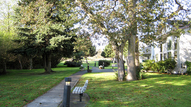 Suncrest Senior Apartments in Sequim, WA - Building Photo - Building Photo