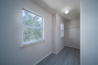 12934 Kingston Point Ln photo'