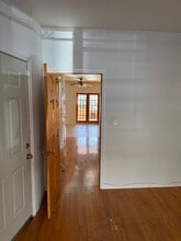 664 Woodward Ave, Unit 664 Woodward av apt 1R in Ridgewood, NY - Building Photo - Building Photo