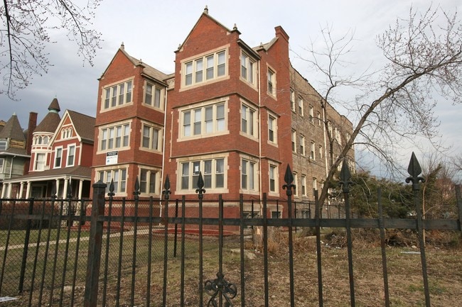 617 N Central Ave in Chicago, IL - Building Photo - Building Photo
